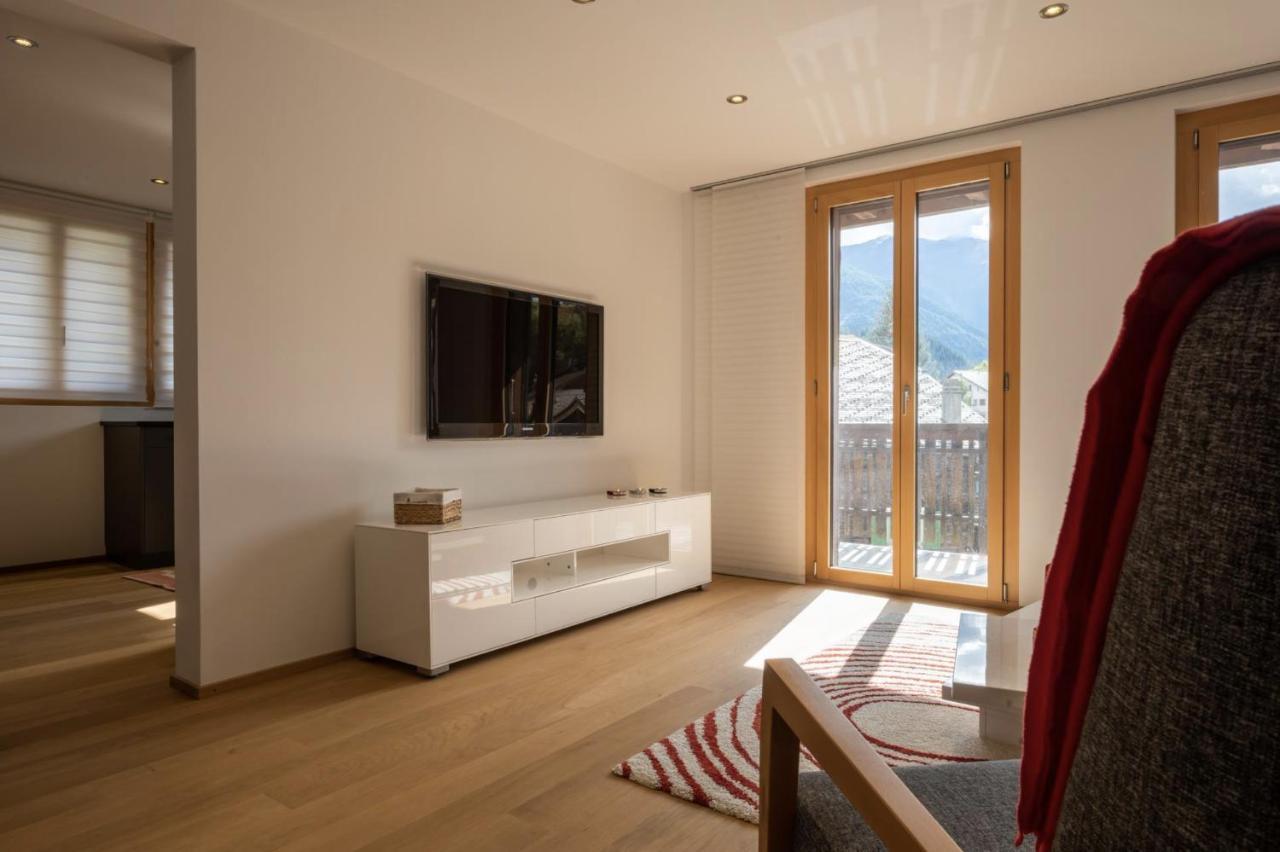 Zer Treichi Appartements Fiesch Bagian luar foto