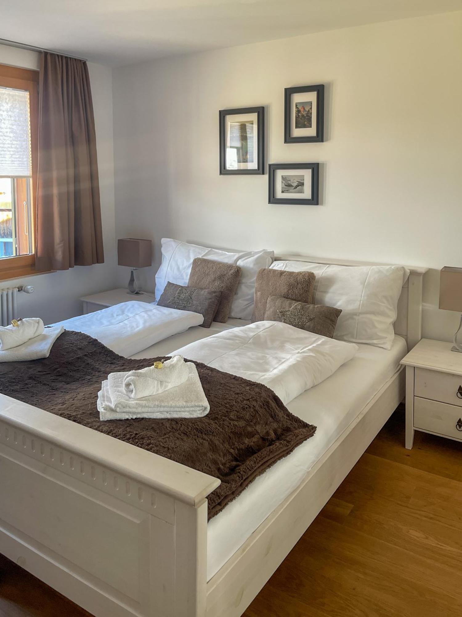 Zer Treichi Appartements Fiesch Bagian luar foto