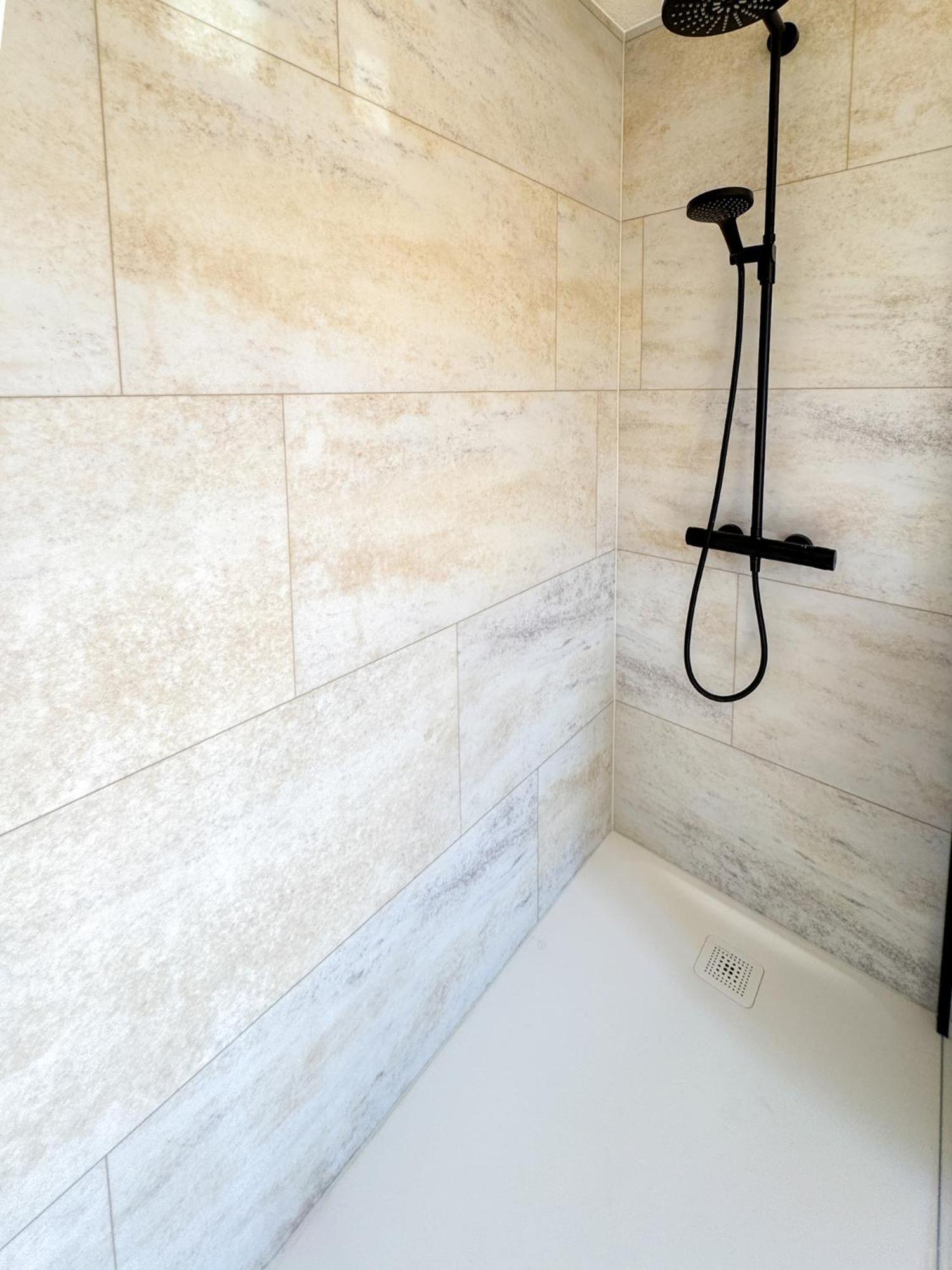 Zer Treichi Appartements Fiesch Bagian luar foto